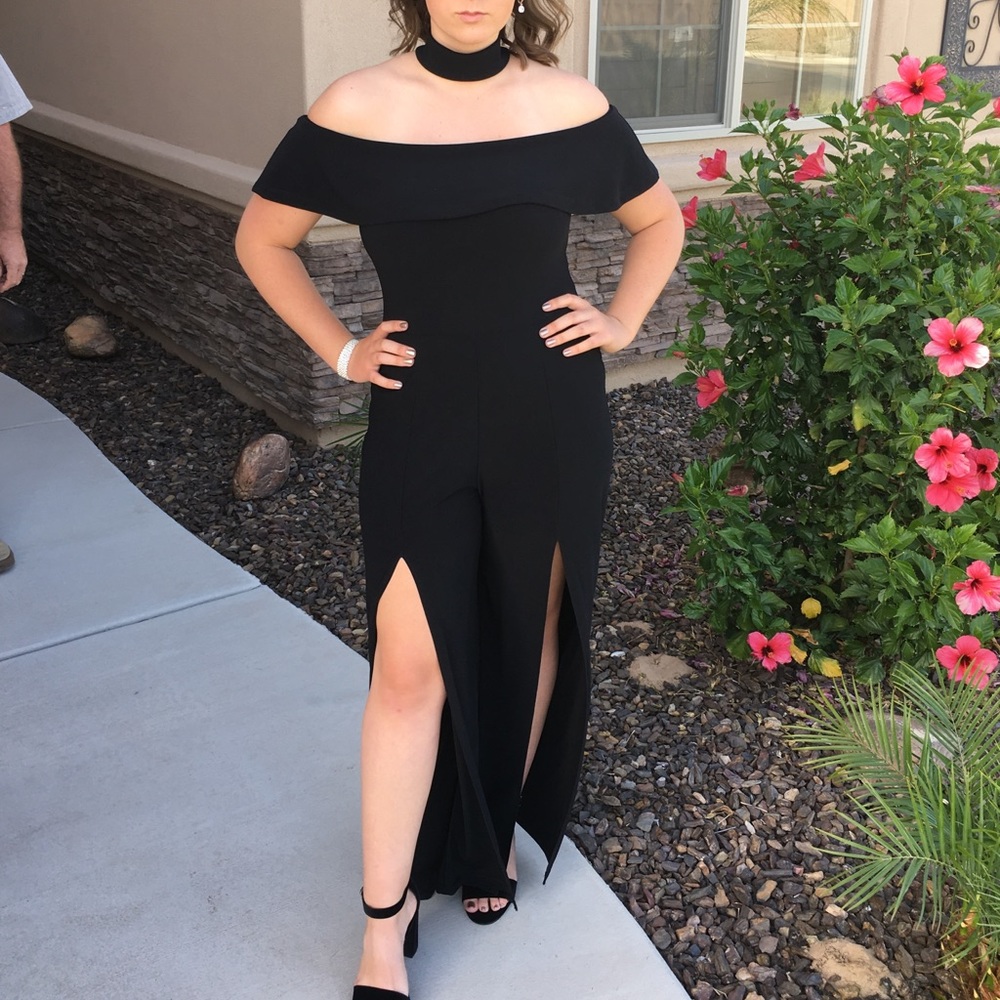 GUESS | One Piece Pant Suit/Jumpsuit • Medium